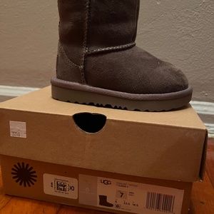 Ugg toddler classic boots